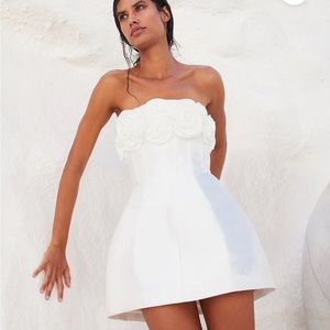 Eliya the label Tehanni dress white extra small